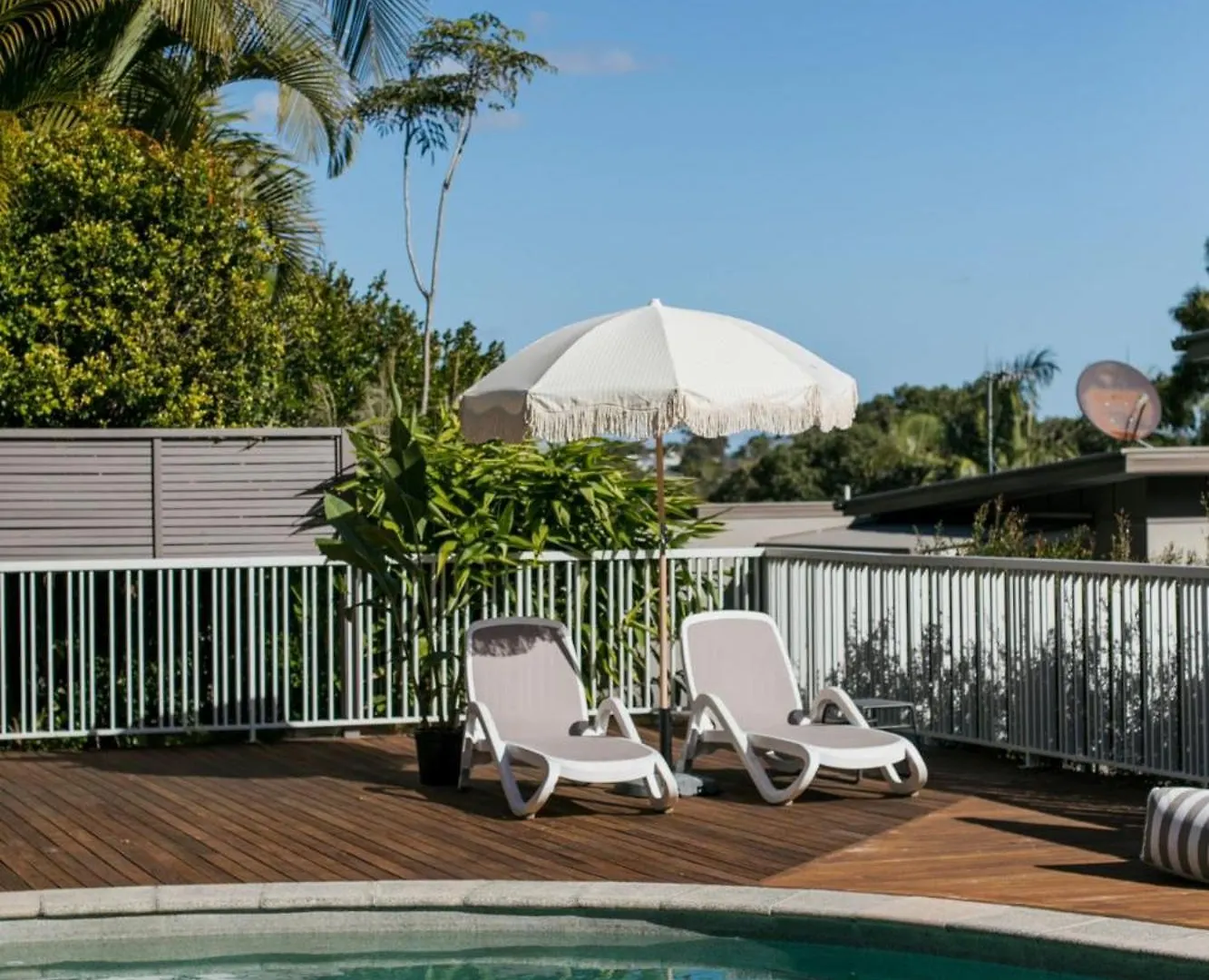 Noosa Heads Motel  Нуза Хедс